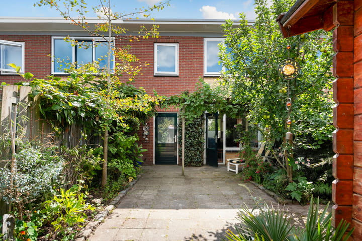 Photo 4 of Weleveldstraat 21