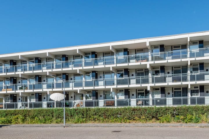 Studio te koop: Veldzigtlaan 120, Haarlem