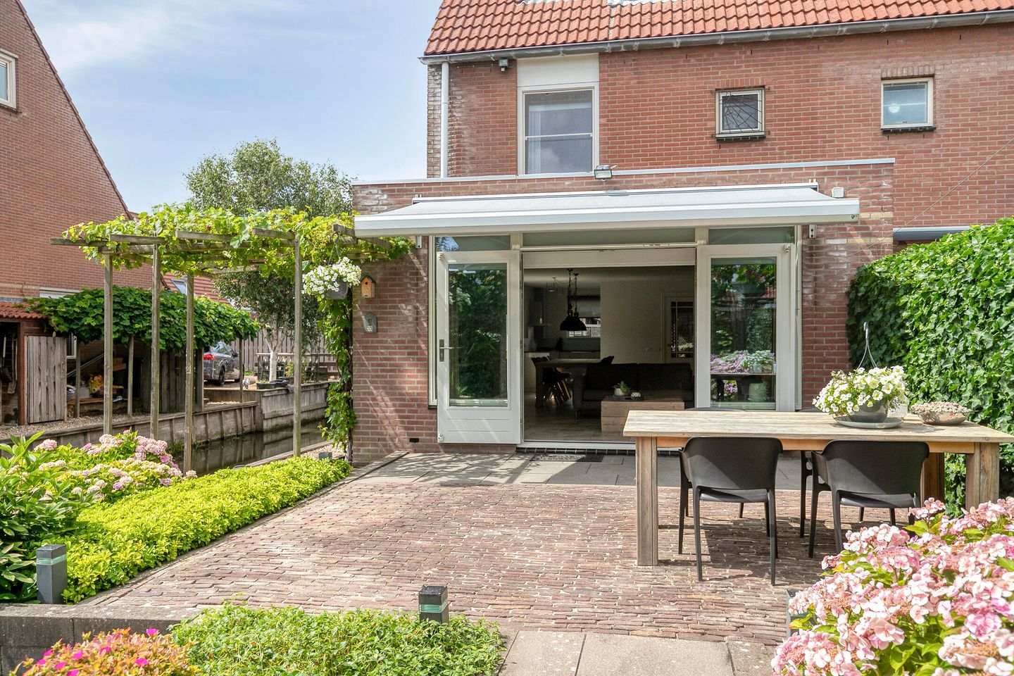 Photo 35 of Kouterstraat 24