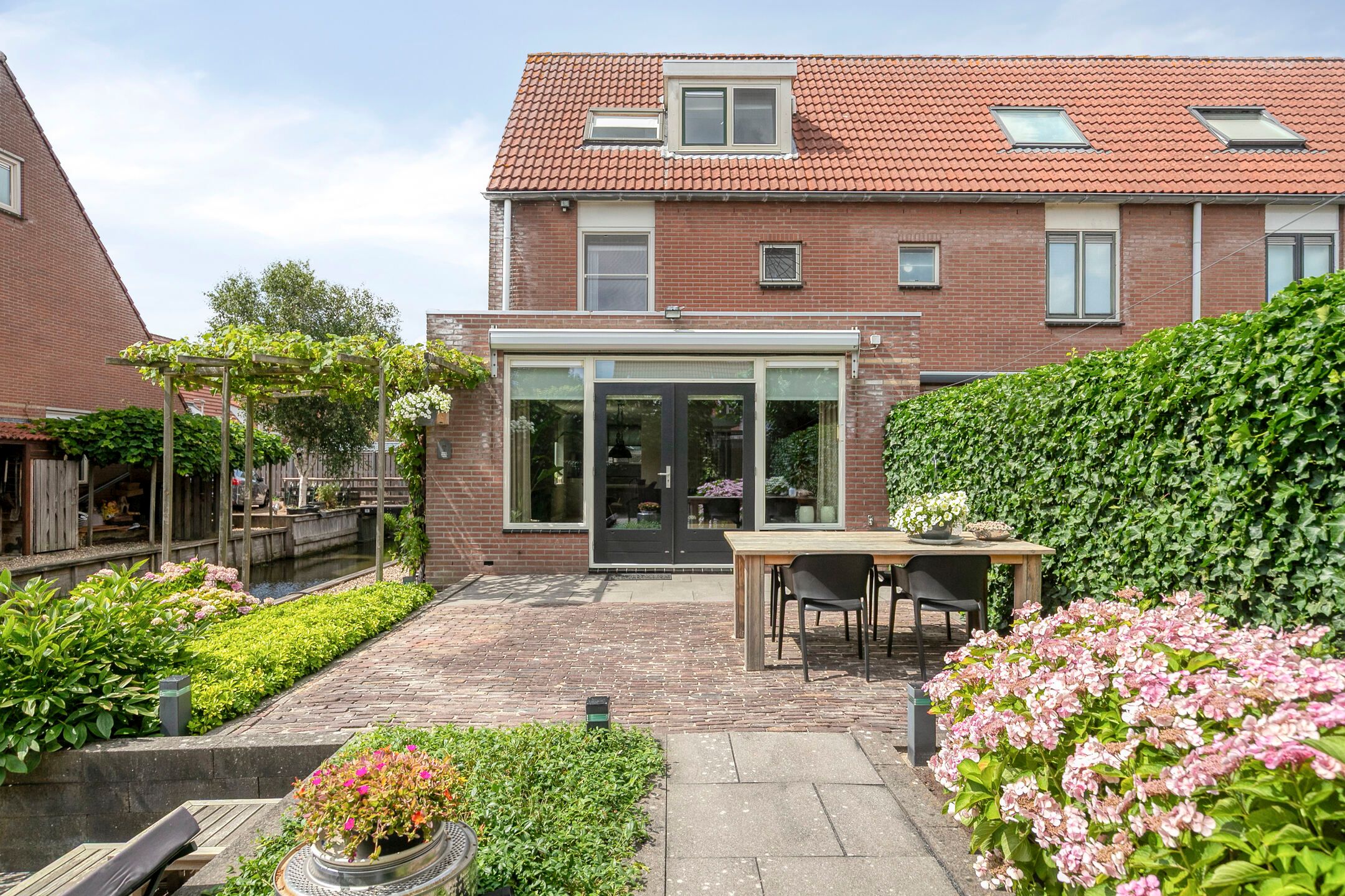 Photo 36 of Kouterstraat 24