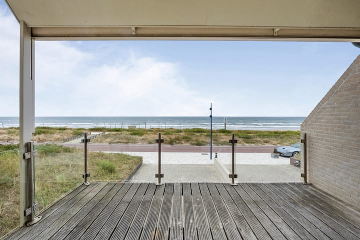 Twee-onder-één-kap te koop: Boulevard Paulus Loot 69A, Zandvoort