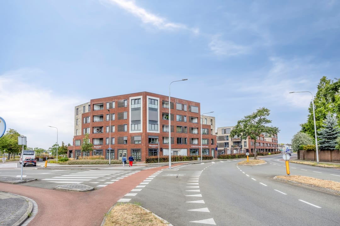 Photo 1 of Piet Heinstraat 30-204