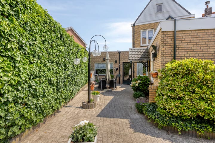 Vrijstaande woning te koop: Pastoor Smitsstraat 33, Tilburg