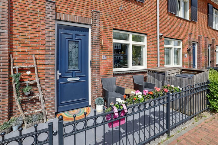 Tussenwoning te koop: Sint Isidorusstraat 15, Poeldijk