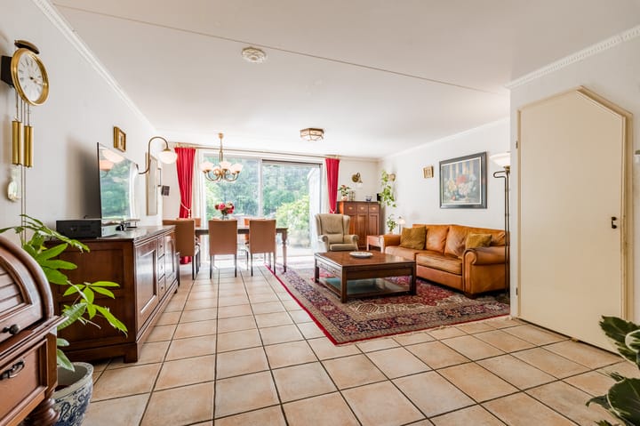 Tussenwoning te koop: Delle Alpihof 50, Amsterdam