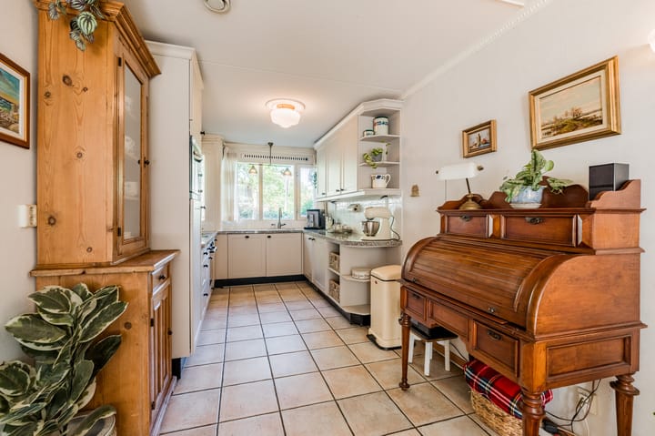Tussenwoning te koop: Delle Alpihof 50, Amsterdam