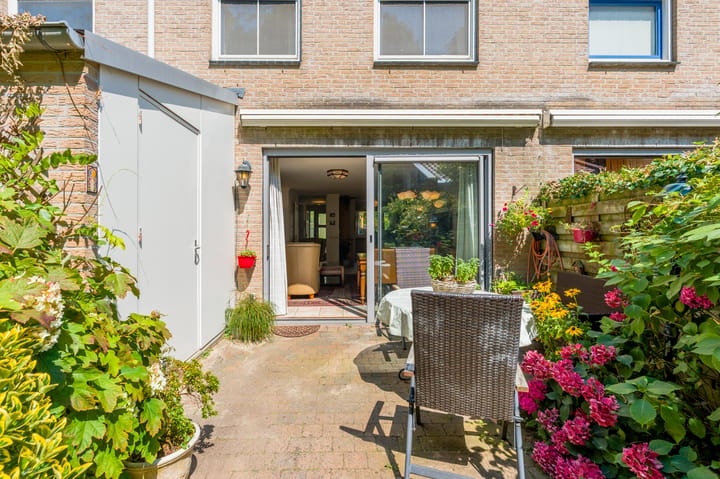 Tussenwoning te koop: Delle Alpihof 50, Amsterdam