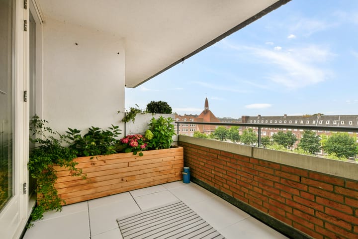 Foto 4 van Balboaplein 62