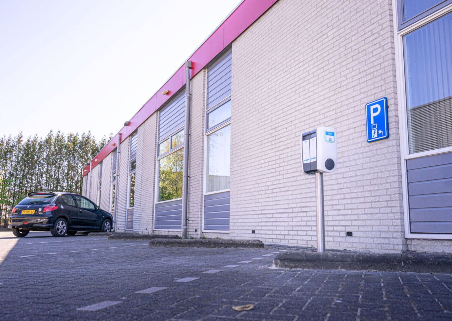 View photo 3 of Emdenweg 3