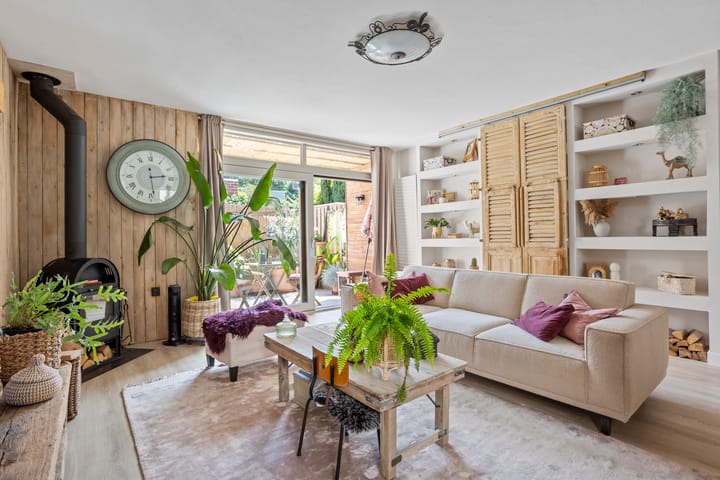 Tussenwoning te koop: Steursloot 12, Zoetermeer