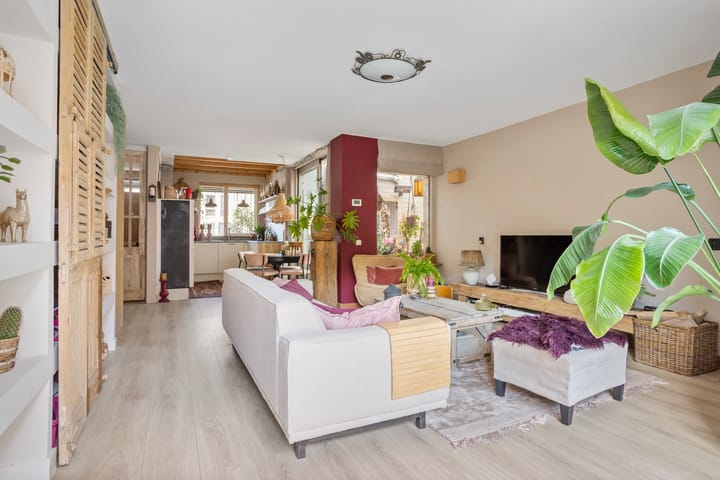 Tussenwoning te koop: Steursloot 12, Zoetermeer