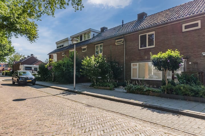 Tussenwoning te koop: Peckiuslaan 15, Eindhoven