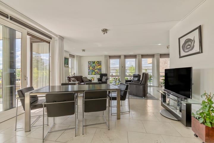 Appartement te koop: Koningsboulevard 43, Huissen