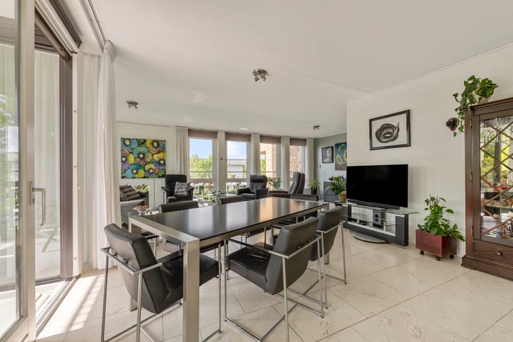 Appartement te koop: Koningsboulevard 43, Huissen