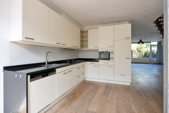 Tussenwoning te koop: Gershwinlaan 18, Delft