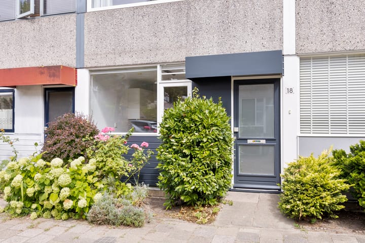 Tussenwoning te koop: Gershwinlaan 18, Delft