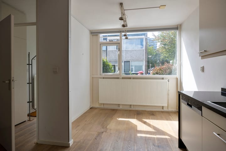 Tussenwoning te koop: Gershwinlaan 18, Delft