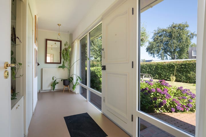 Vrijstaande woning te koop: Heemstrasingel 6, Oentsjerk
