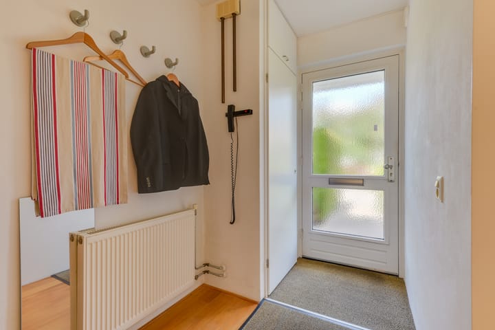 Tussenwoning te koop: Augusta de Witstraat 31, Castricum
