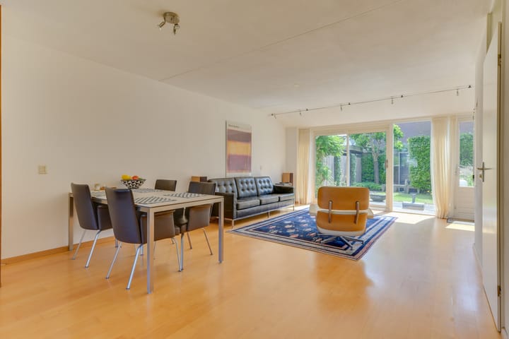 Tussenwoning te koop: Augusta de Witstraat 31, Castricum