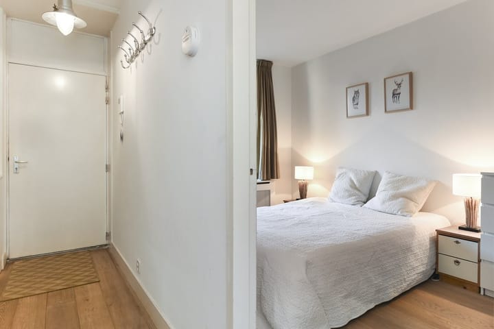 Appartement te huur: Laan van Roos en Doorn 21B, 'S-Gravenhage