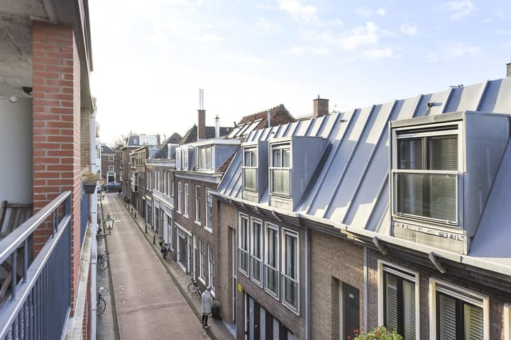 Appartement te huur: Laan van Roos en Doorn 21B, 'S-Gravenhage