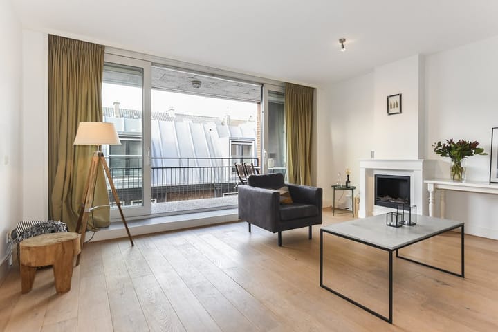 Appartement te huur: Laan van Roos en Doorn 21B, 'S-Gravenhage