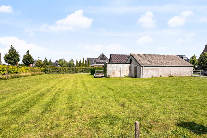 Vrijstaande woning te koop: Oosterweg 4, Heerhugowaard