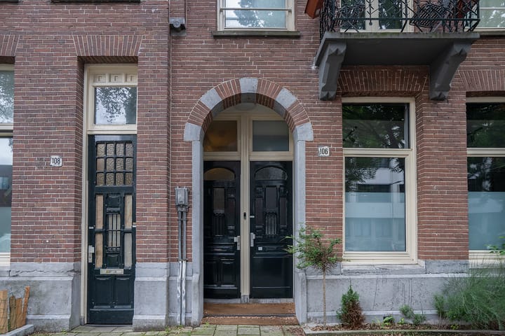 Photo 2 of Dapperstraat 106-3
