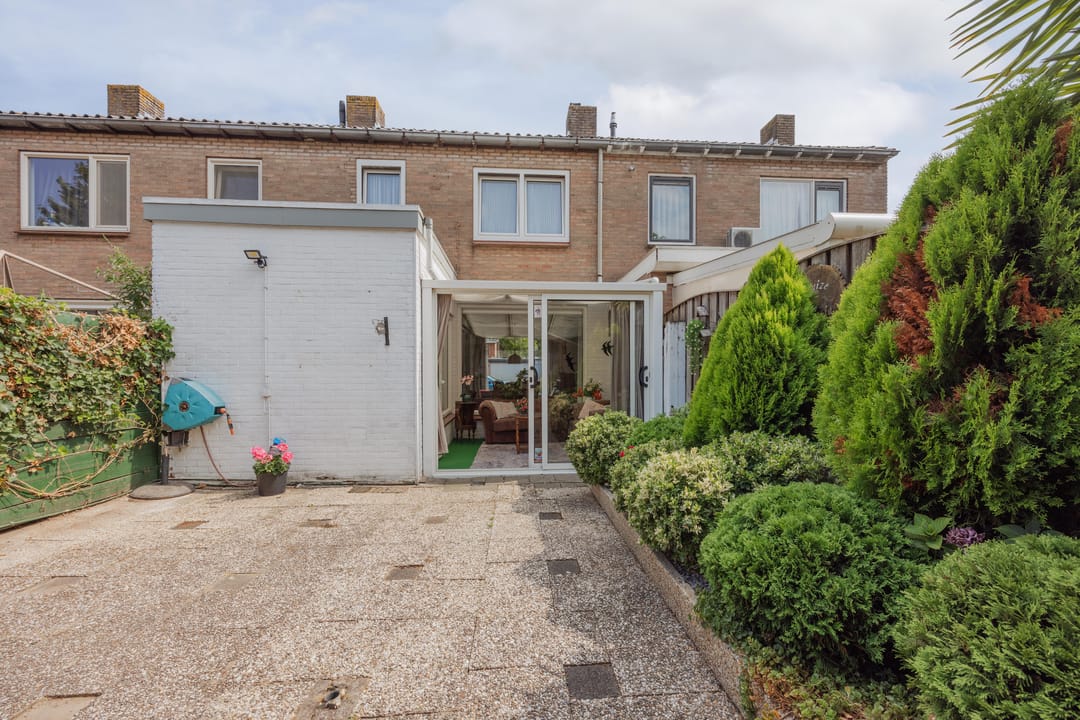 Photo 32 of Hertog Adolfstraat 10