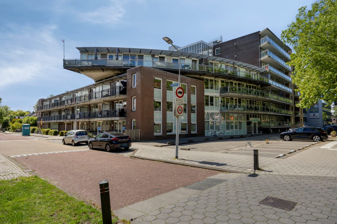 Photo 1 of Burgemeester Pabstlaan 8-27