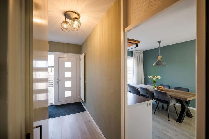 Tussenwoning te koop: Zwemmer 59, Drachten
