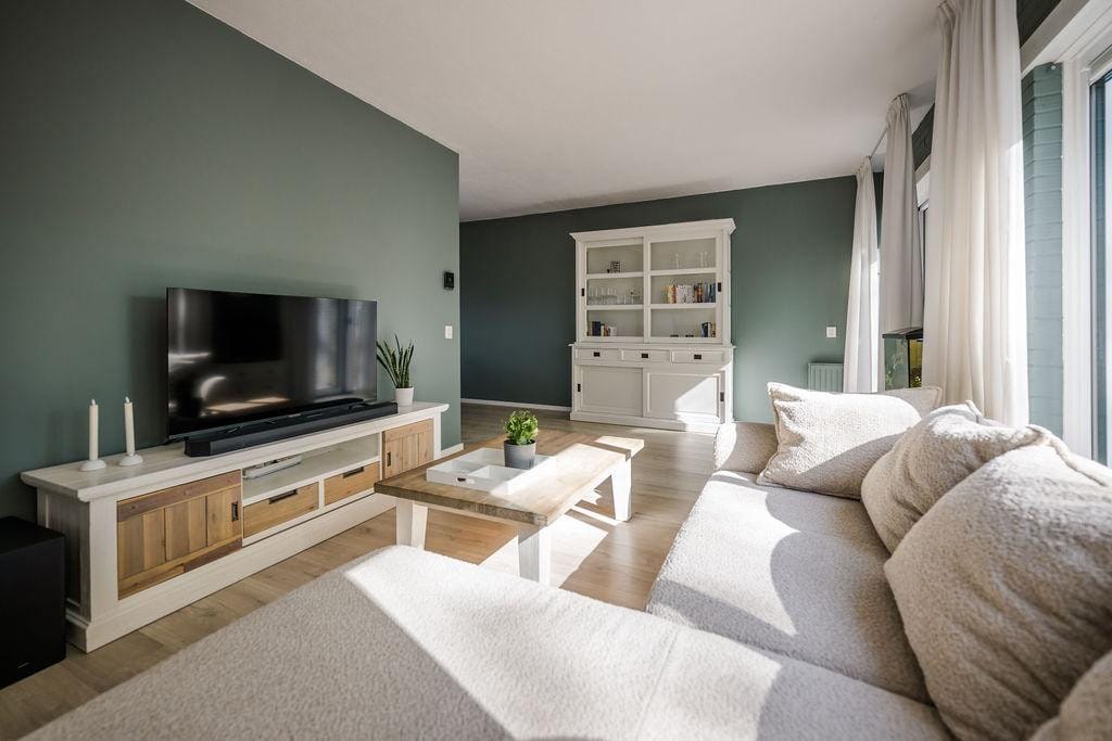 Photo 14 of Zwemmer 59