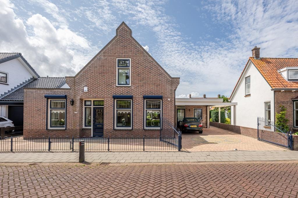 Photo 45 of Schoolstraat 7