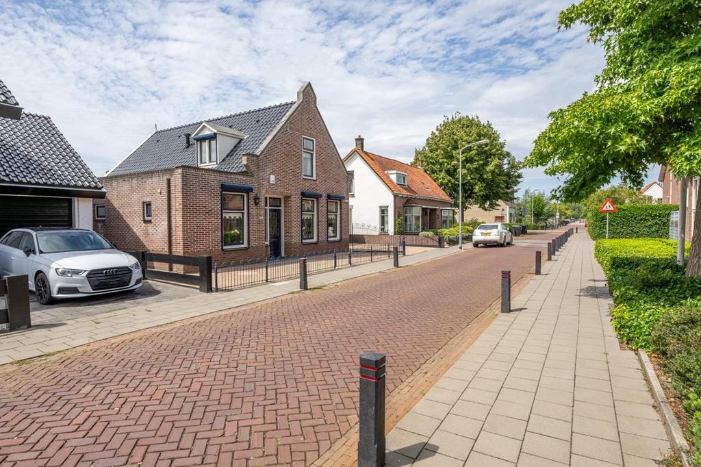 Photo 49 of Schoolstraat 7