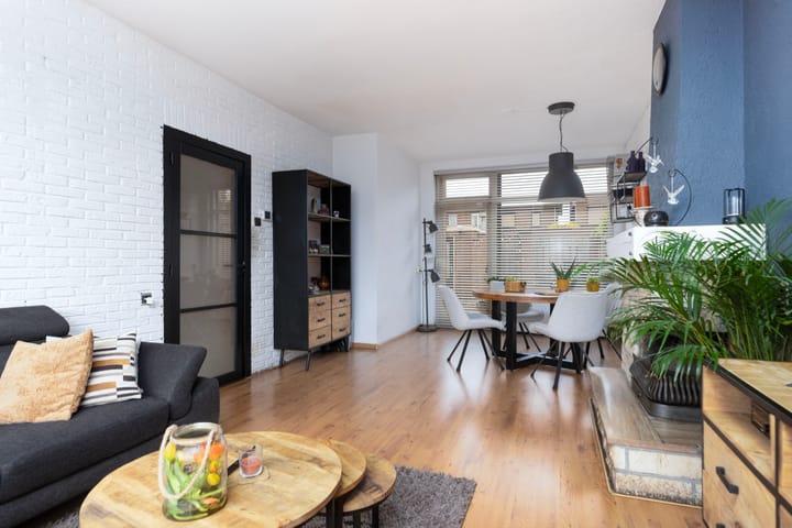 Tussenwoning te koop: Heidevenstraat 54, Nijmegen