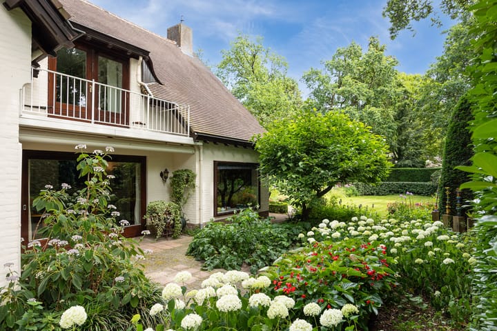 Vrijstaande woning te koop: Vogelkerslaan 1, Vught