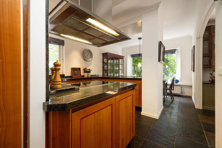 Vrijstaande woning te koop: Vogelkerslaan 1, Vught