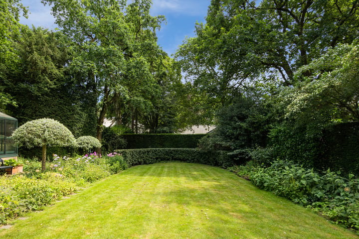 Vrijstaande woning te koop: Vogelkerslaan 1, Vught