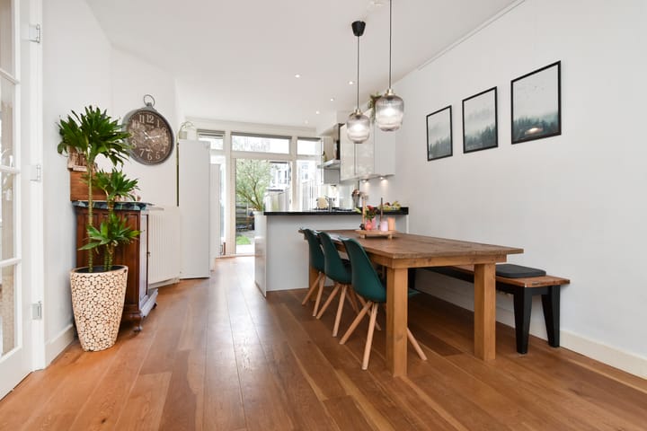 Appartement te koop: van Gaesbekestraat 11, Voorburg