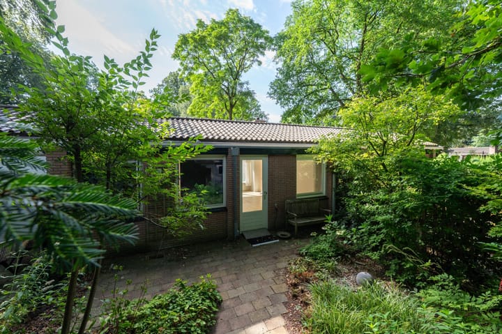 Tussenwoning te koop: Ericapark 45, Bennekom