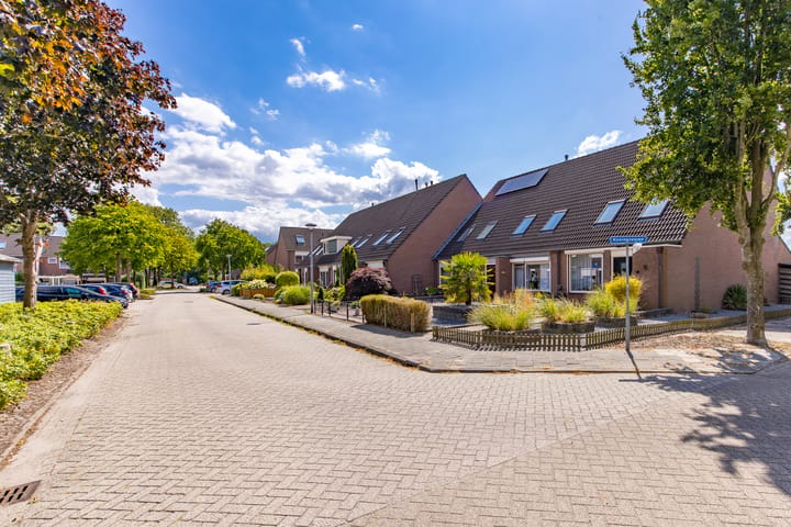 Hoekwoning te koop: Koningsvaren 82, Ter Apel