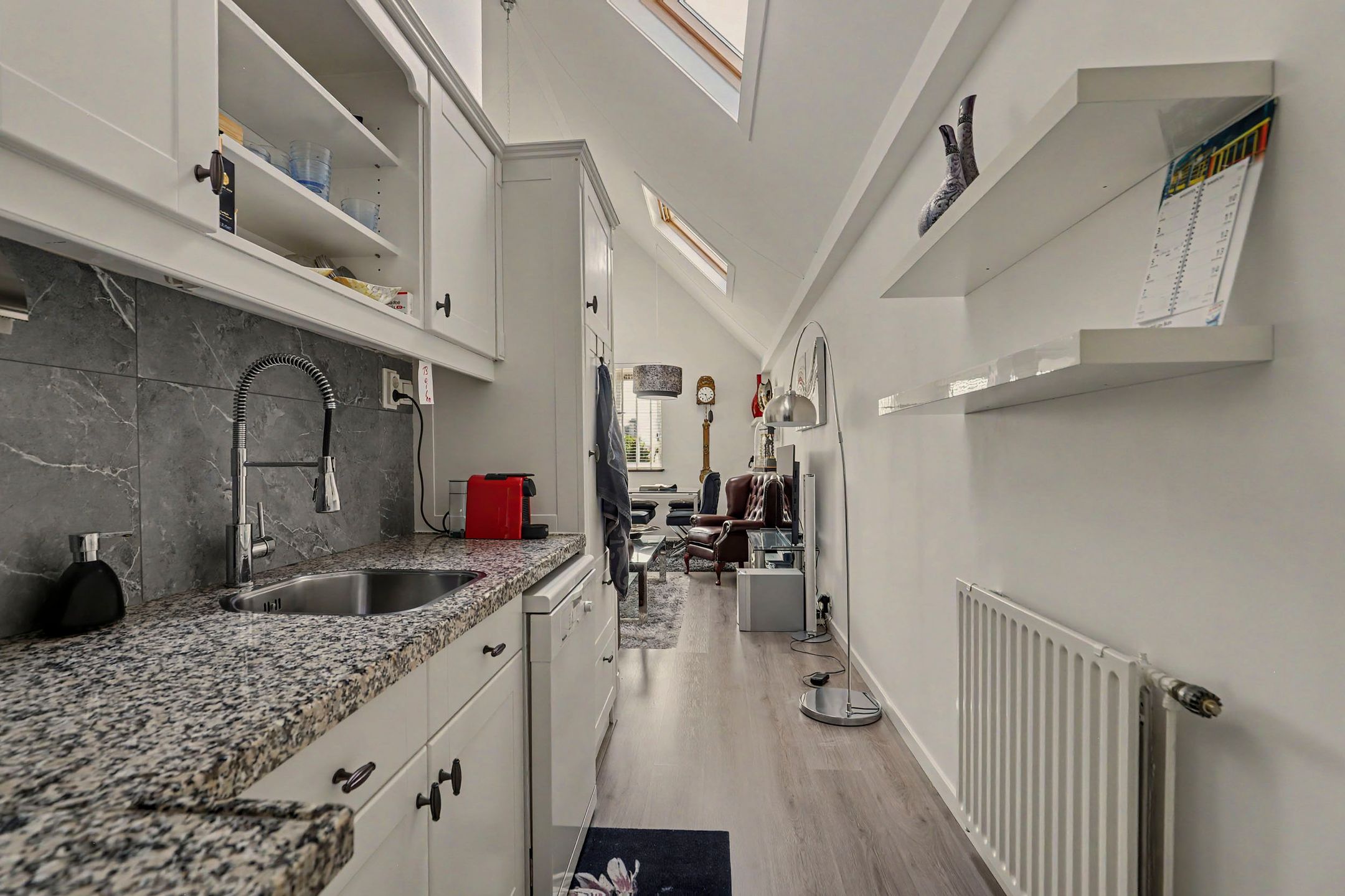 Photo 15 of Van Dishoeckstraat 180