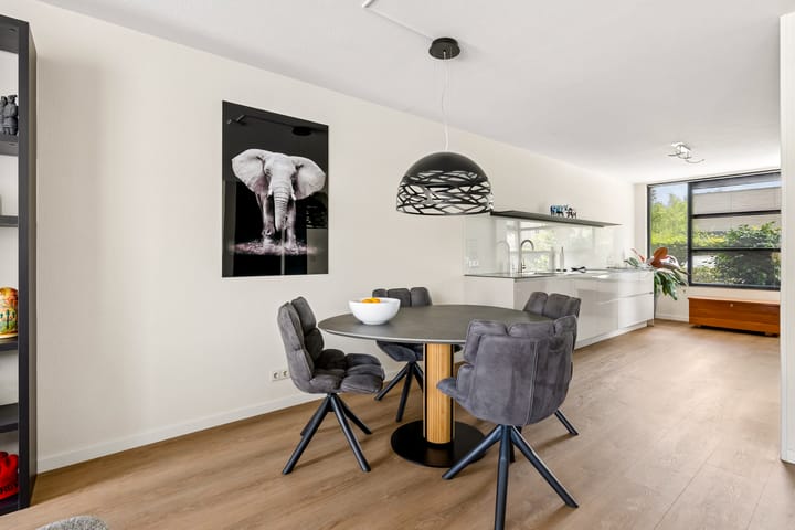 Tussenwoning te koop: Picassoweg 17, Almere