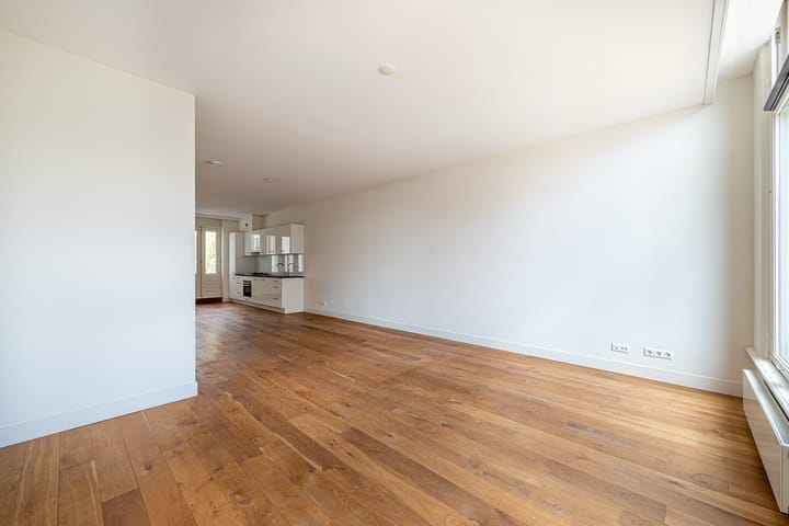 Appartement te huur: Van Baerlestraat 16-2, Amsterdam