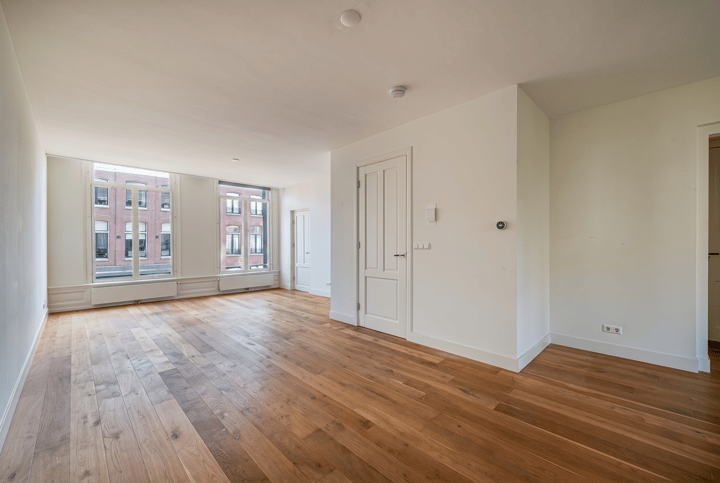 Appartement te huur: Van Baerlestraat 16-2, Amsterdam