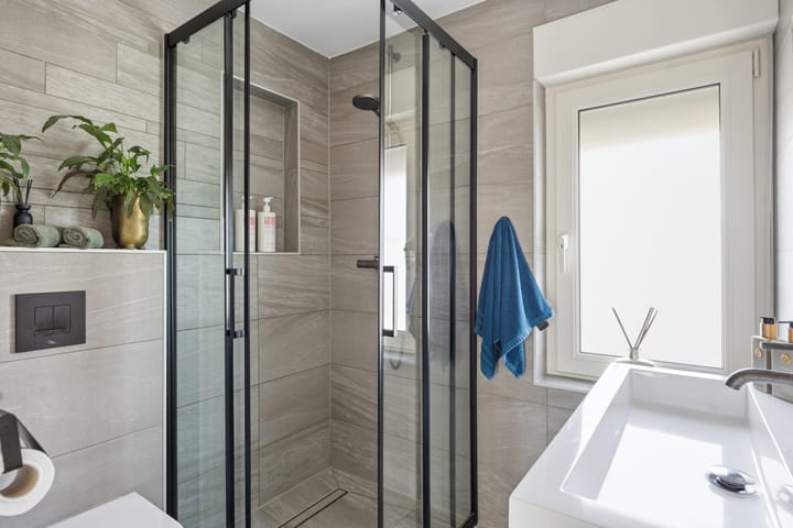 Tussenwoning te koop: Debussystraat 22, Waalwijk
