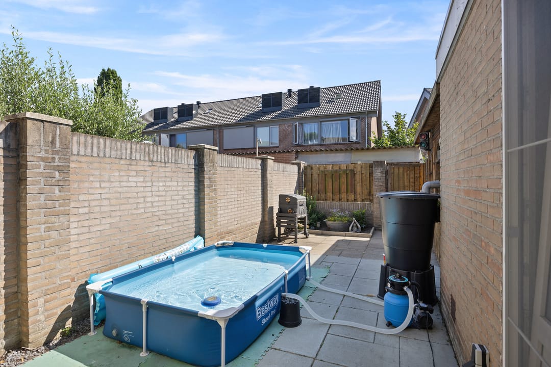 Photo 37 of Debussystraat 22