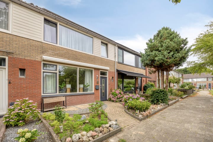Tussenwoning te koop: Lekstraat 11, Winschoten