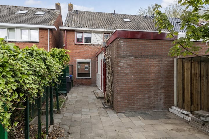 Photo 2 of Leliestraat 3